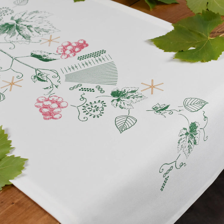 NEW! Harmonika & Red Grapes – Slovenian Table Runner
