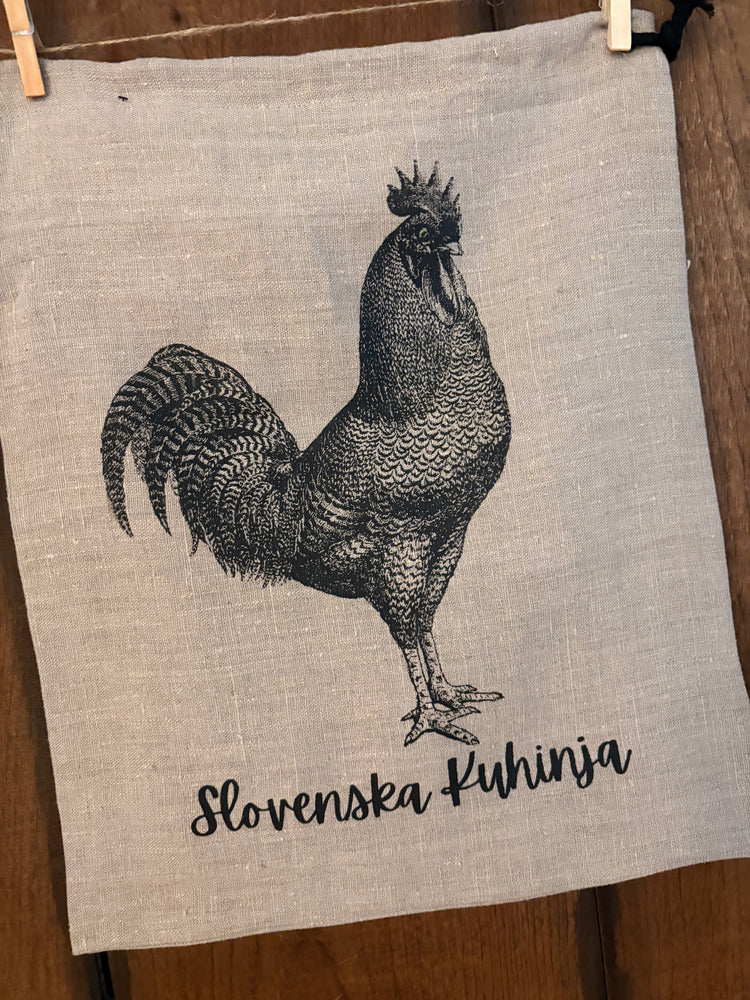 Handmade Slovenian linen bread bag from Slovenska Kuhinja, hand-printed with rooster (petelin) design, 100% linen, natural moisture-regulating, eco-friendly.