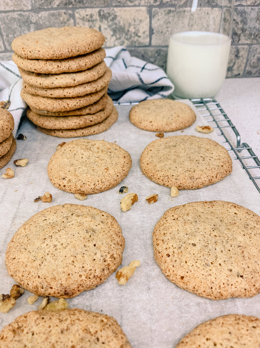 Stara Mama's Walnut Meringue Cookies | Orehovi Poljubčki | Puserli