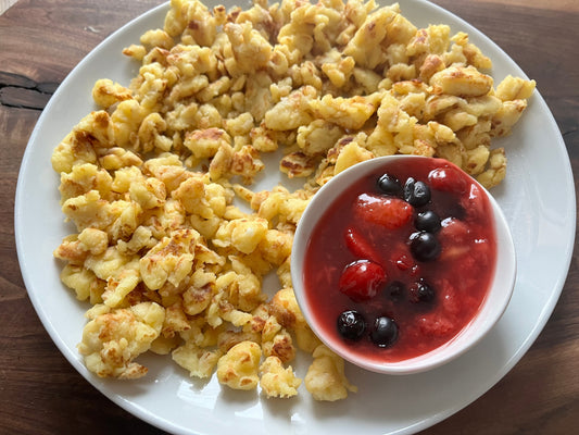 Slovenian Šmorn Recipe | Classic Shredded Pancake with Berry Compote