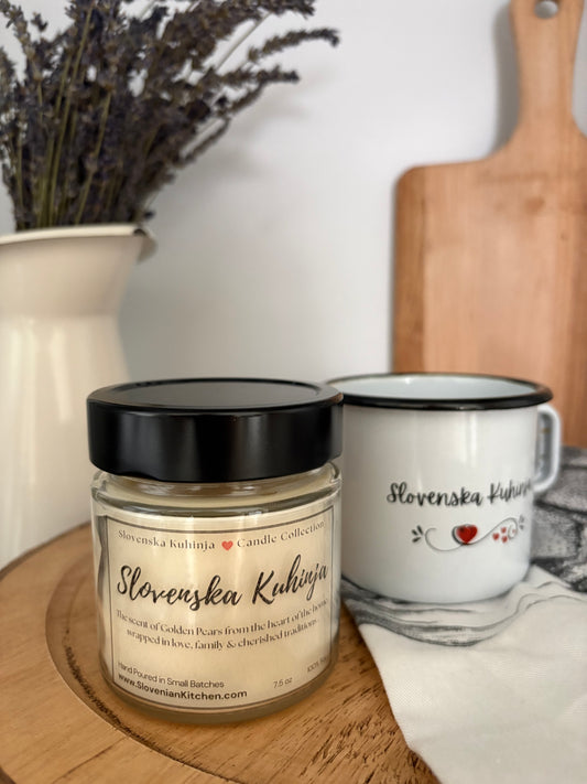 Slovenska Kuhinja Candle – Season’s Signature Slovenian Scent: Golden Pear, Apple & Winter Spices