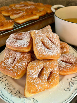 Fried Sweet Dough | Kvašeni Flancati
