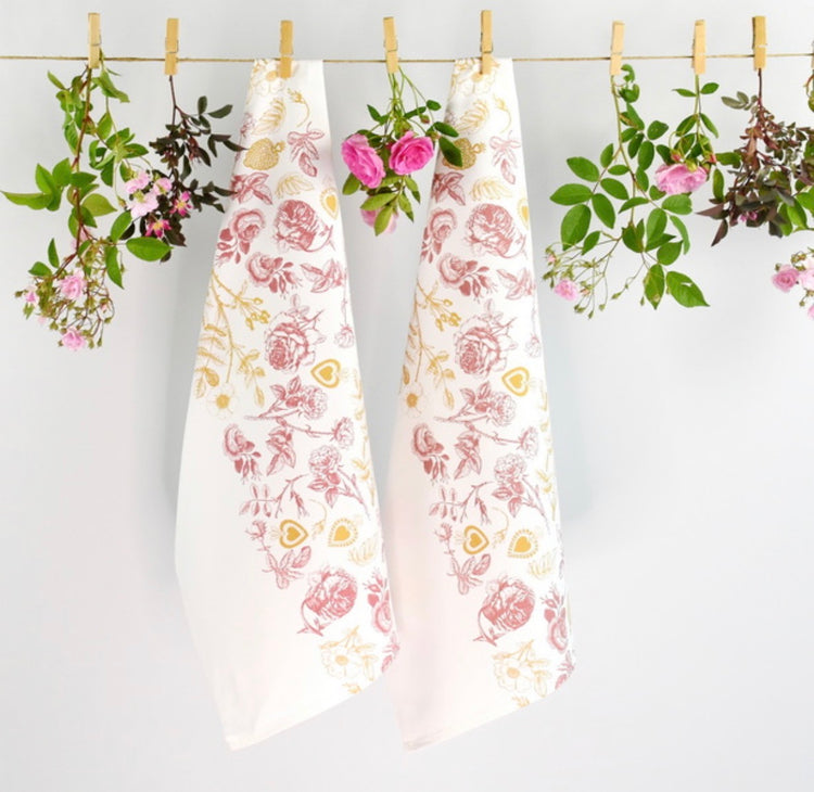 Queen of Hearts handmade Slovenian kitchen towel, floral rose and gold design